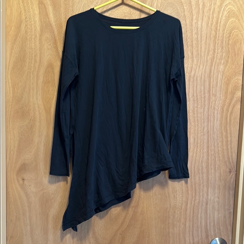 Lululemon Black Side Tie Top Long Sleeve - Picture 2 of 3